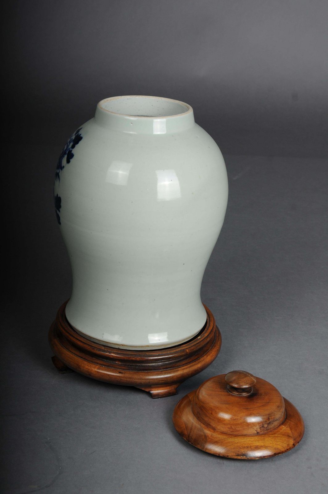 Large Asian Table Vase, Porcelain, 20th Century. photo vintage