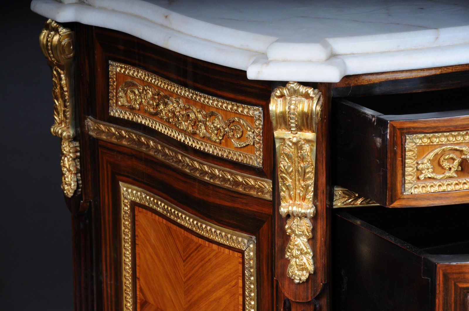 5326.0 Impressive Chest Of Drawers Sideboard In Louis XVI photo