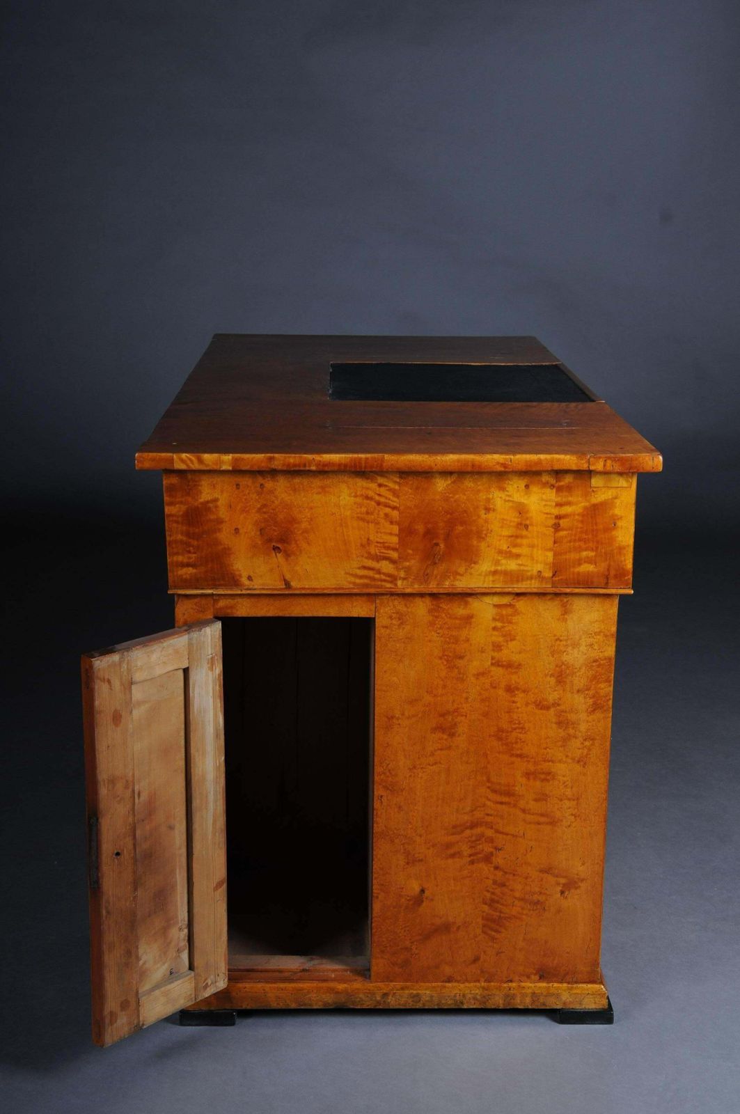 20th Century Unique Biedermeier Writing Desk, Flamed Birch photo vinterior