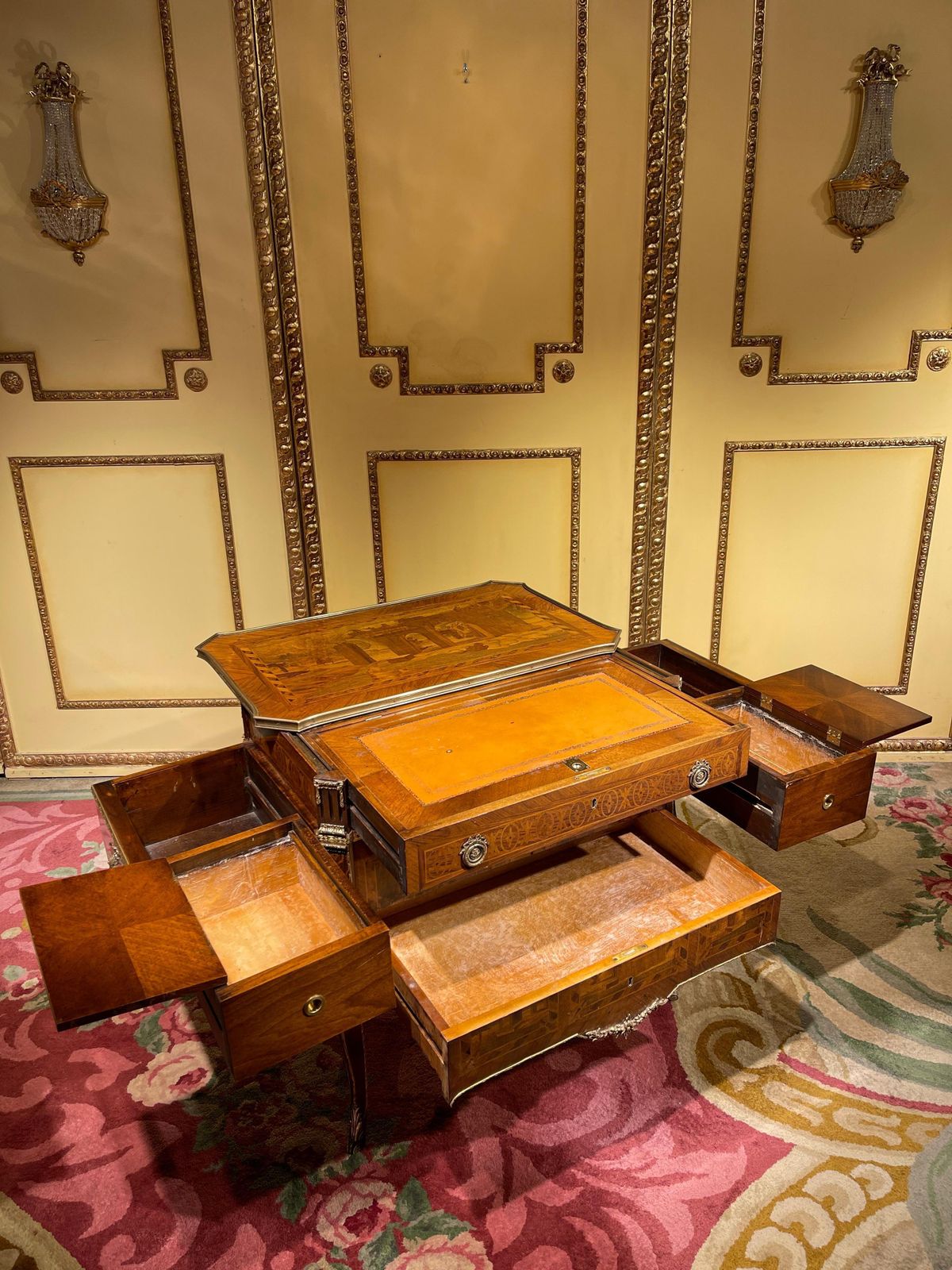 photo for sale 20th Century Louis XV Style Dresser/Dressing Table, Transformable Furniture