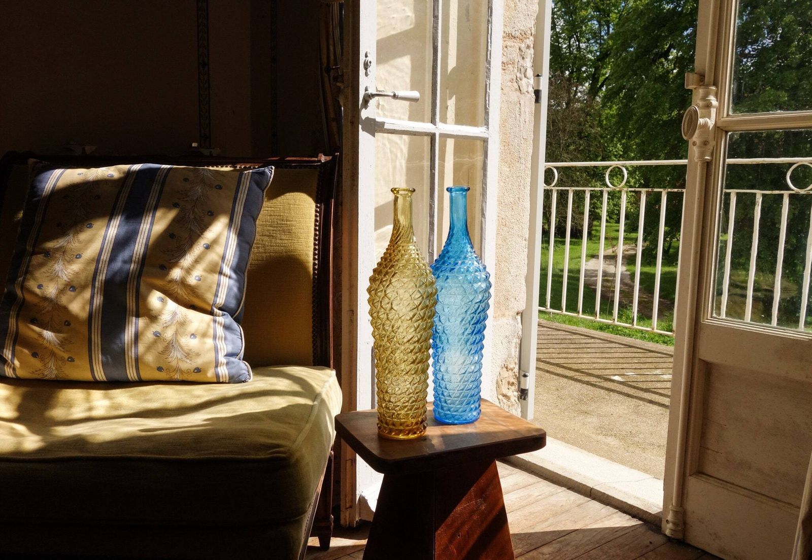 Empoli Art Deco Glass Water Bottle photo furniture