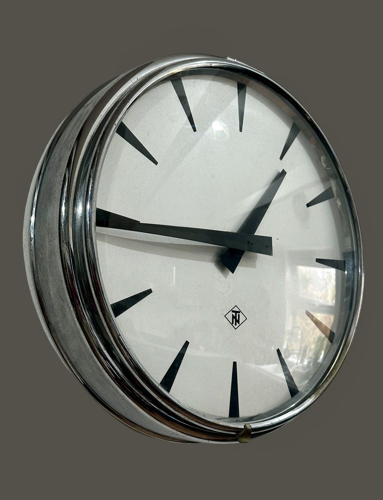 Large C1960’s Industrial Factory Clock By German Telefonbau Und Normalzeit photo Home Decor