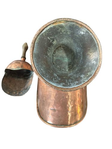 Quality Antique Victorian Copper Coal Scuttle And Shovel  Country House Interior photo furniture