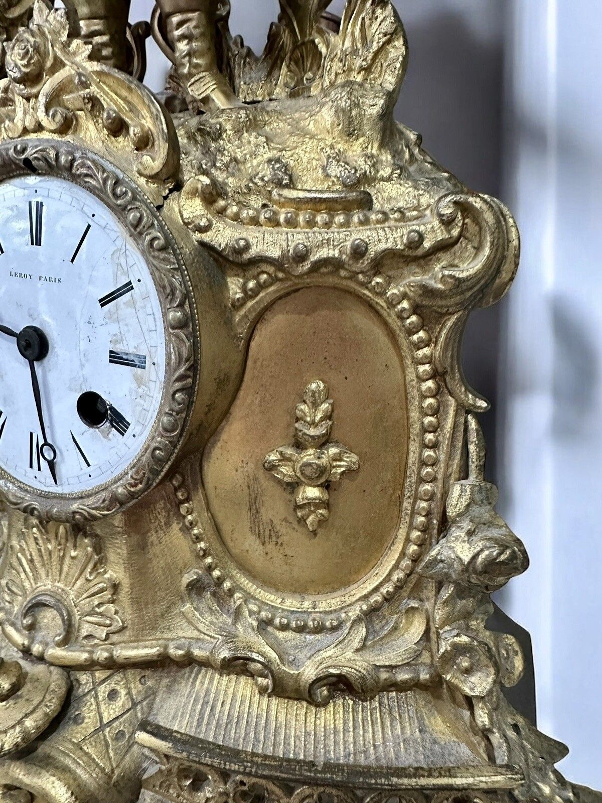 A 19th Century Gilt Cased Mantel Clock By Leroy & Fils Paris photo vinterior