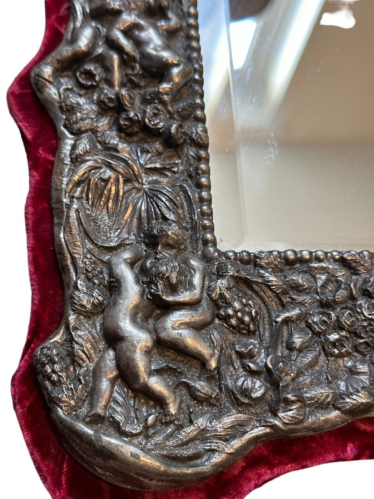 Cherub Mirror, English, Sterling Silver Coated 20th Century, Circa 1950 40x32cm photo Home Decor