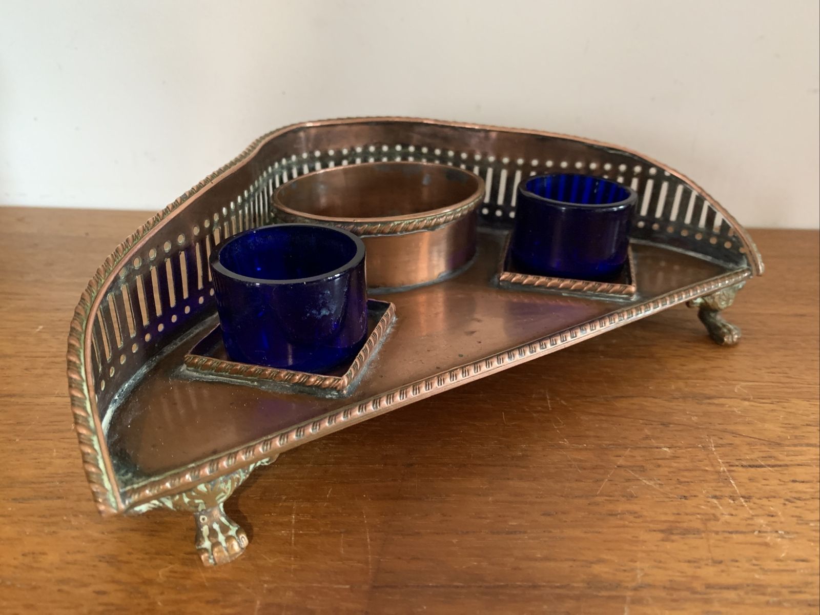 Stunning Copper Art Nouveau Inkwell Desk Stand Footed