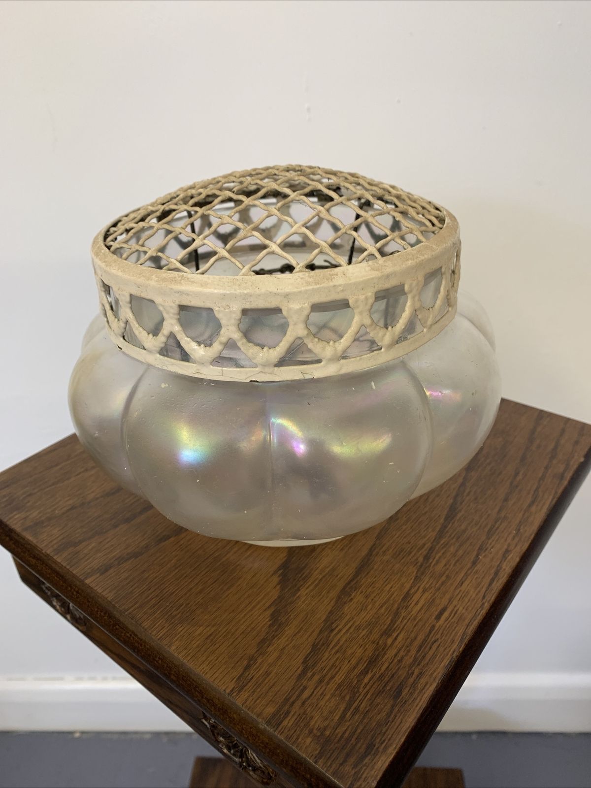Vintage Kralik Iridescent Mother Of Pearl Glass Vase & Flower Arranger Frog