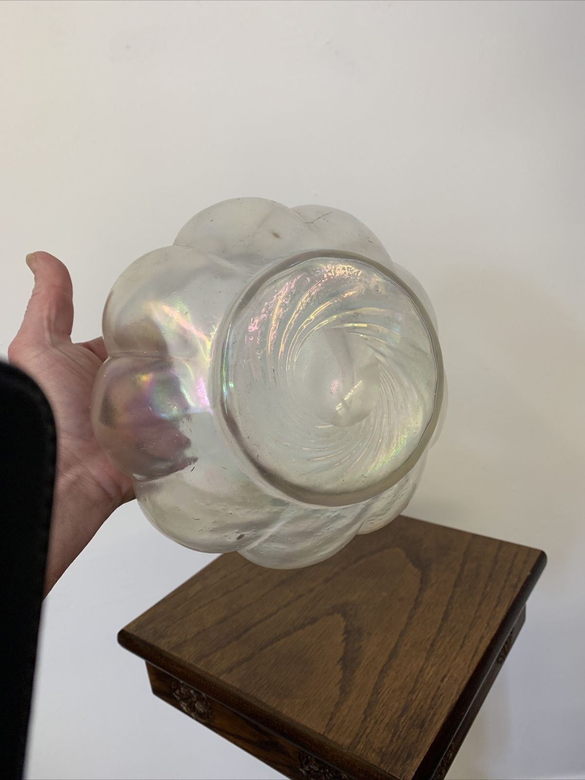 Vintage Kralik Iridescent Mother Of Pearl Glass Vase & Flower Arranger Frog photo 65.0