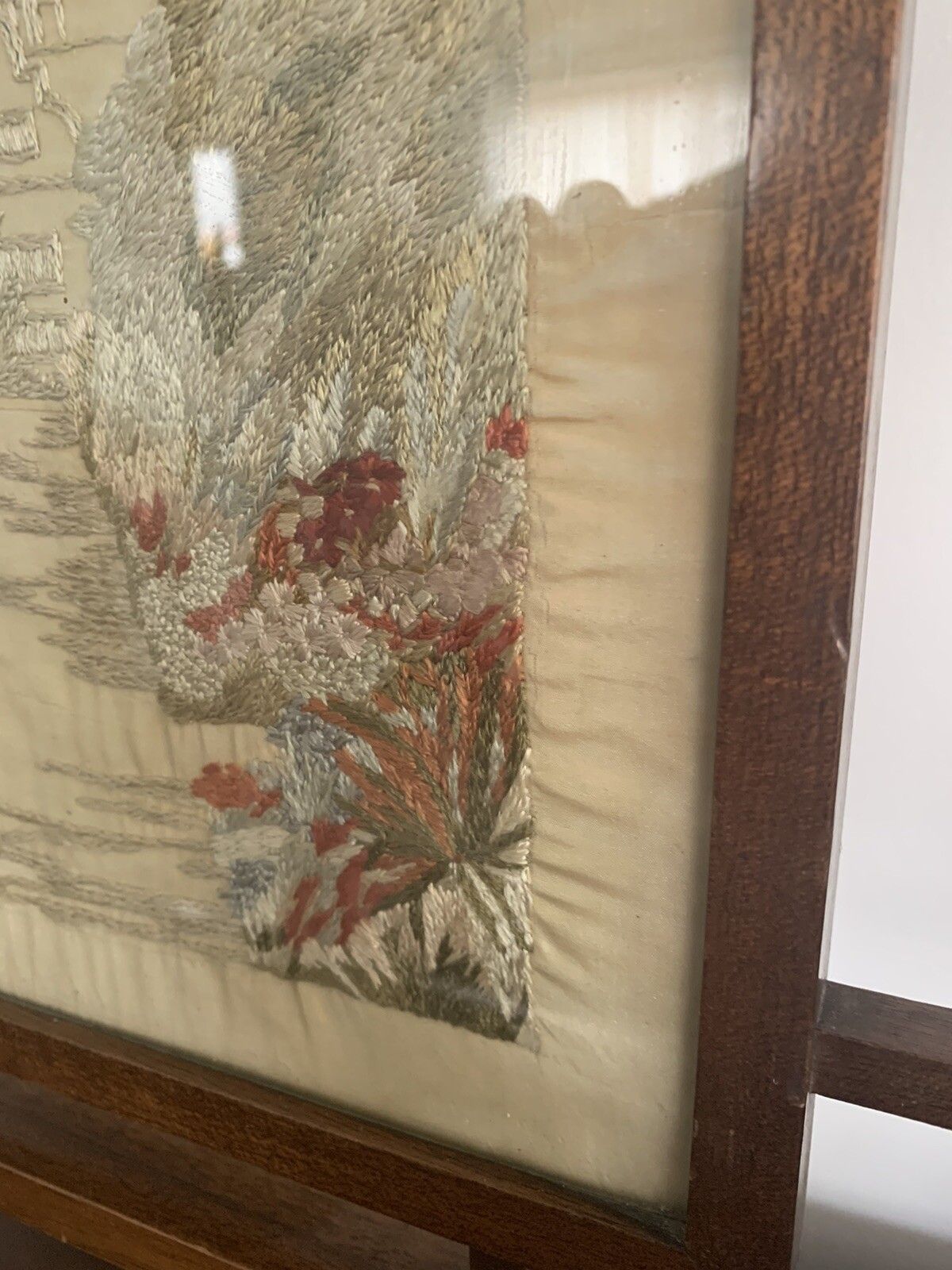 Art Deco Silk Embroidered  Small Fire Screen Scene Of The Cotswold Stroud photo 75.0
