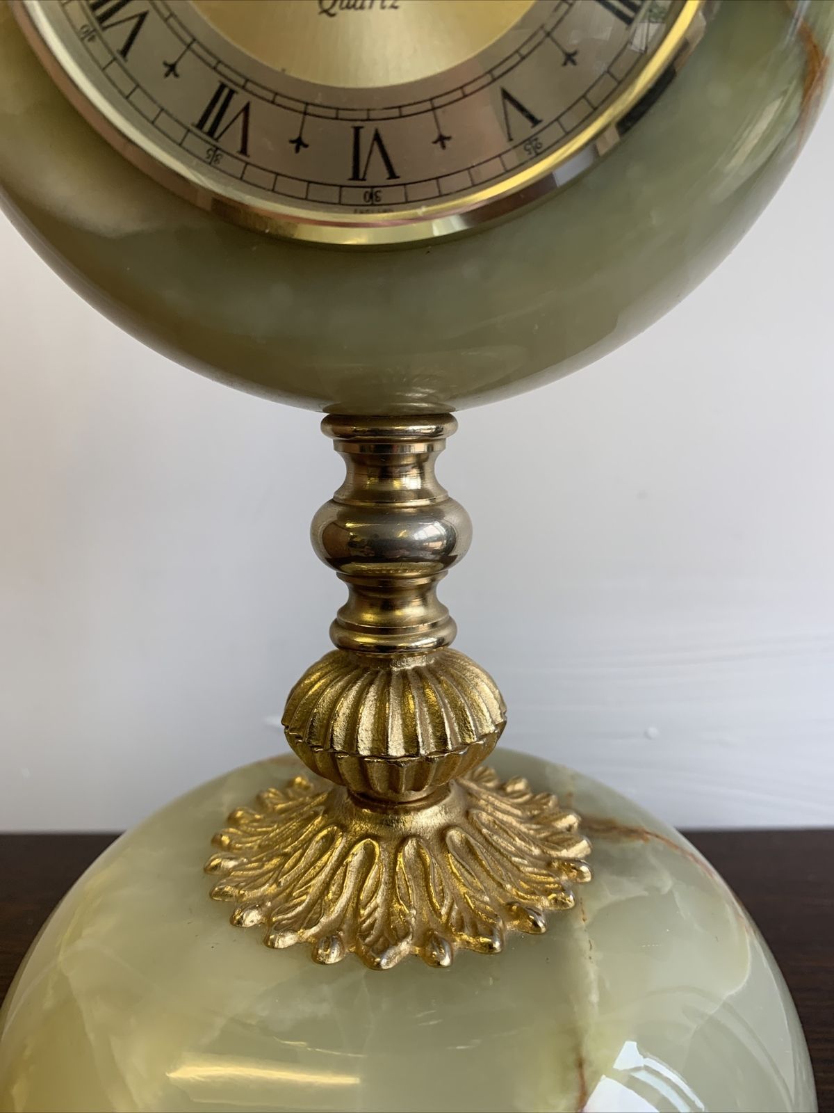 Gorgeous  Mid Century 70’s Chadfield Onyx Marble Fine Mantle Clock  Hollywood photo Home Decor