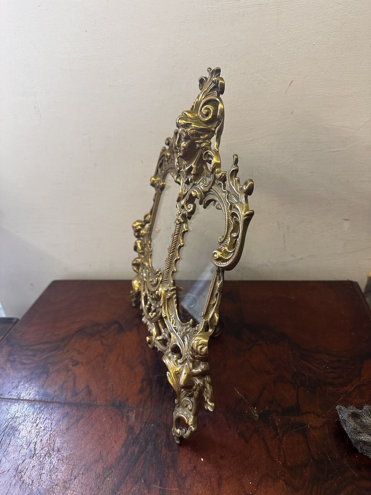 Superb Brass Cherub Putti Medusa Twin Rococo Easel Glazed Photo Frame photo 125.0
