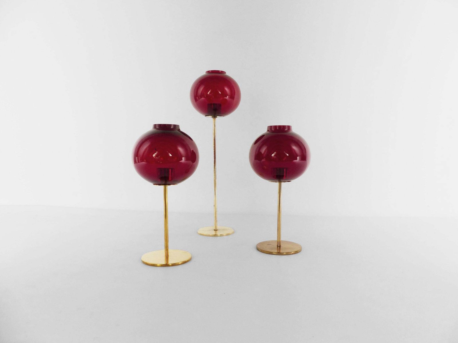 Set Of Three Hans Agne Jakobsson Ab Markaryd Nr135 Red Tealight Candle Holders
