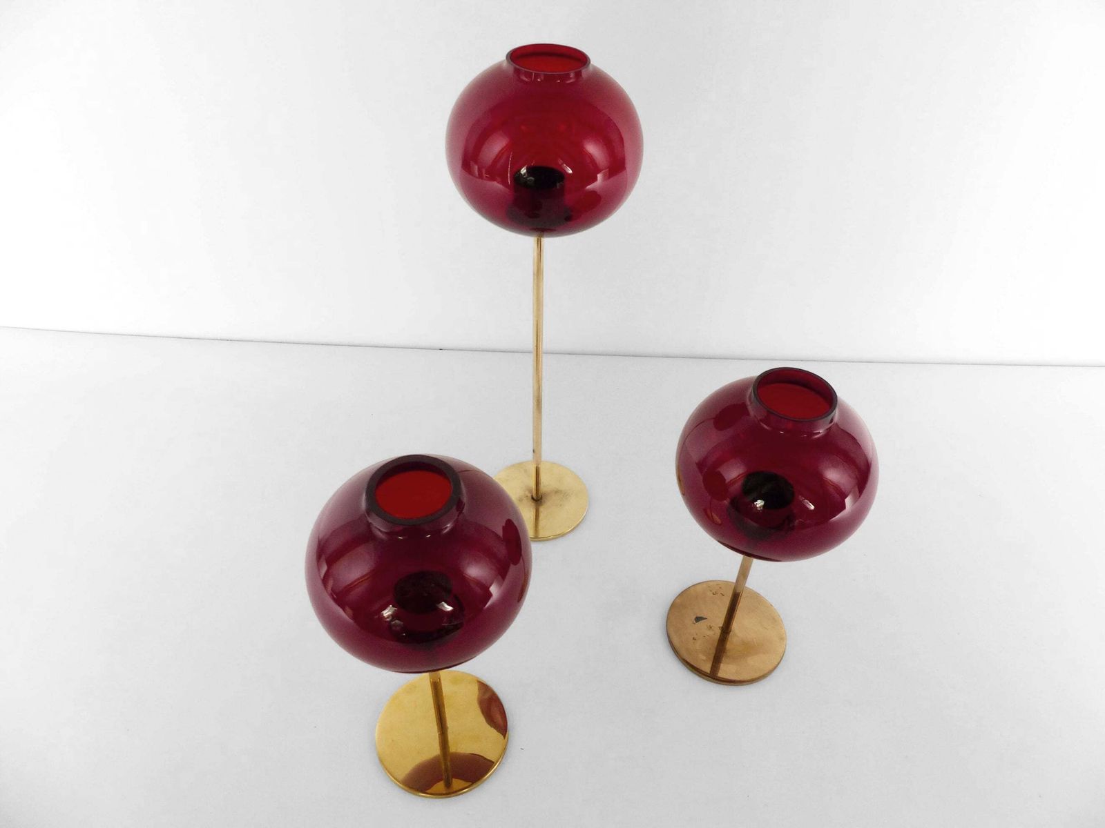 Set Of Three Hans Agne Jakobsson Ab Markaryd Nr135 Red Tealight Candle Holders photo for sale