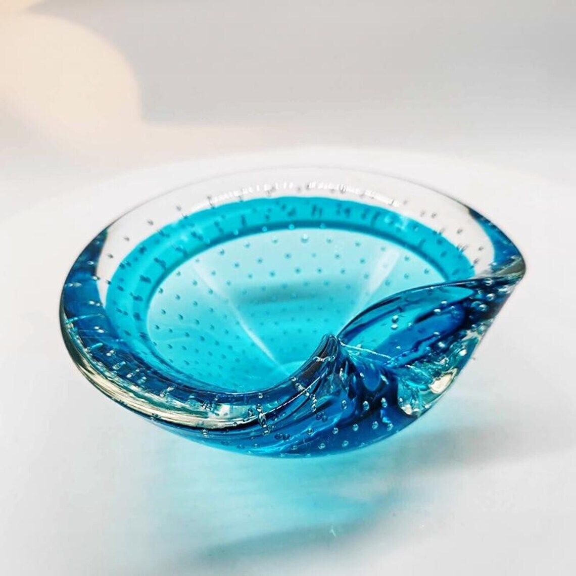 1960s Shell Ashtray Or Catch All In Murano Glass By Flavio Poli For Seguso. Made In Italy. photo Home Decor