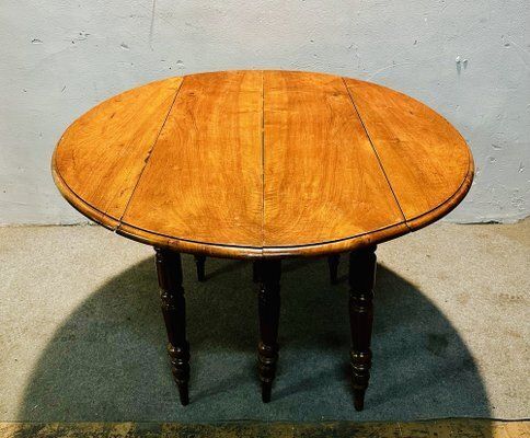 Late 19th Century Slatted Table In Italian National Walnut