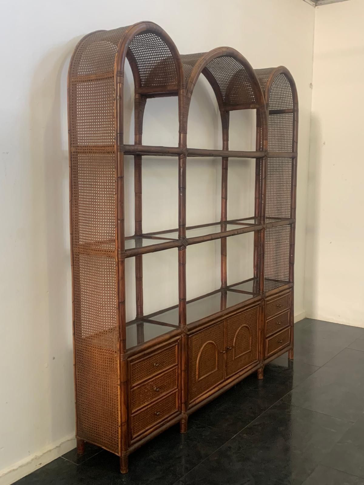 photo furniture Bookcase In Malacca Rattan And Crystal By Vivai Del Sud, 1970s