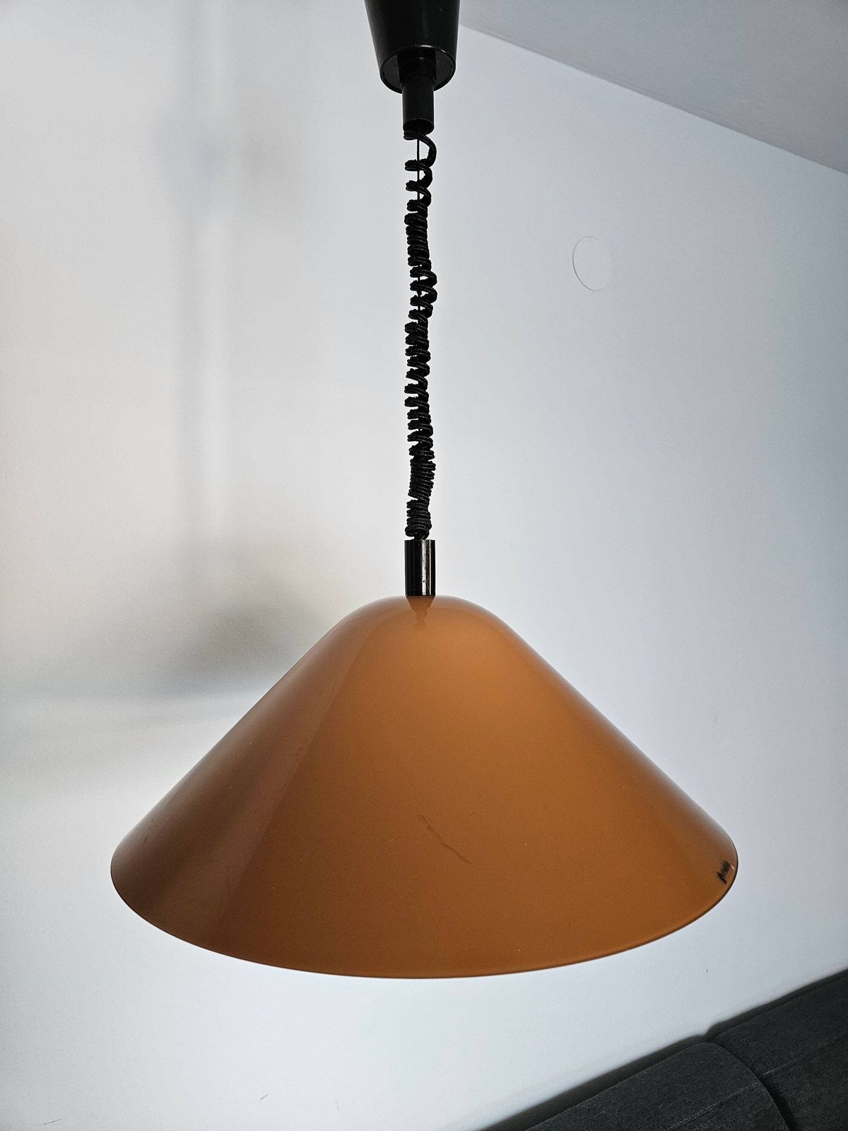 Vintage Guzzini Lamp, Space Age Lamp, Meblo For Guzzini, Plastic Lamp, Retro Light, Mid Century Modern Light, Mcm Lamp, Brown Lamp photo vintage