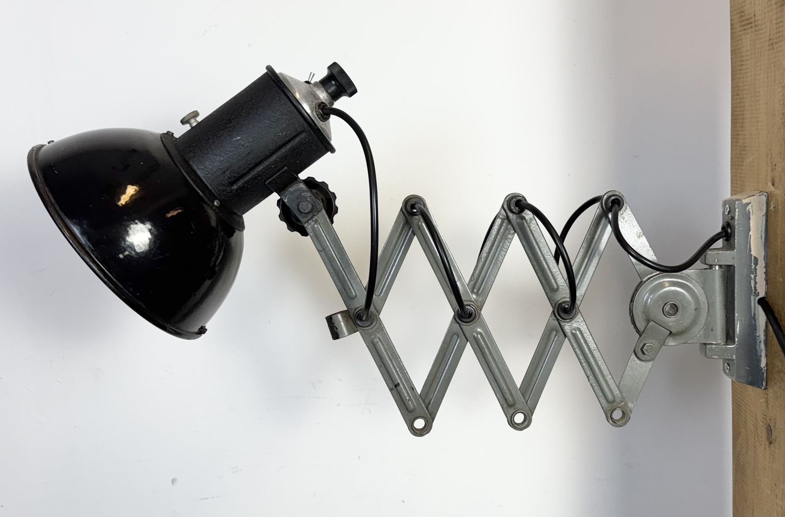 Industrial Black Enamel Scissor Wall Lamp, 1950s, 2x photo vinterior