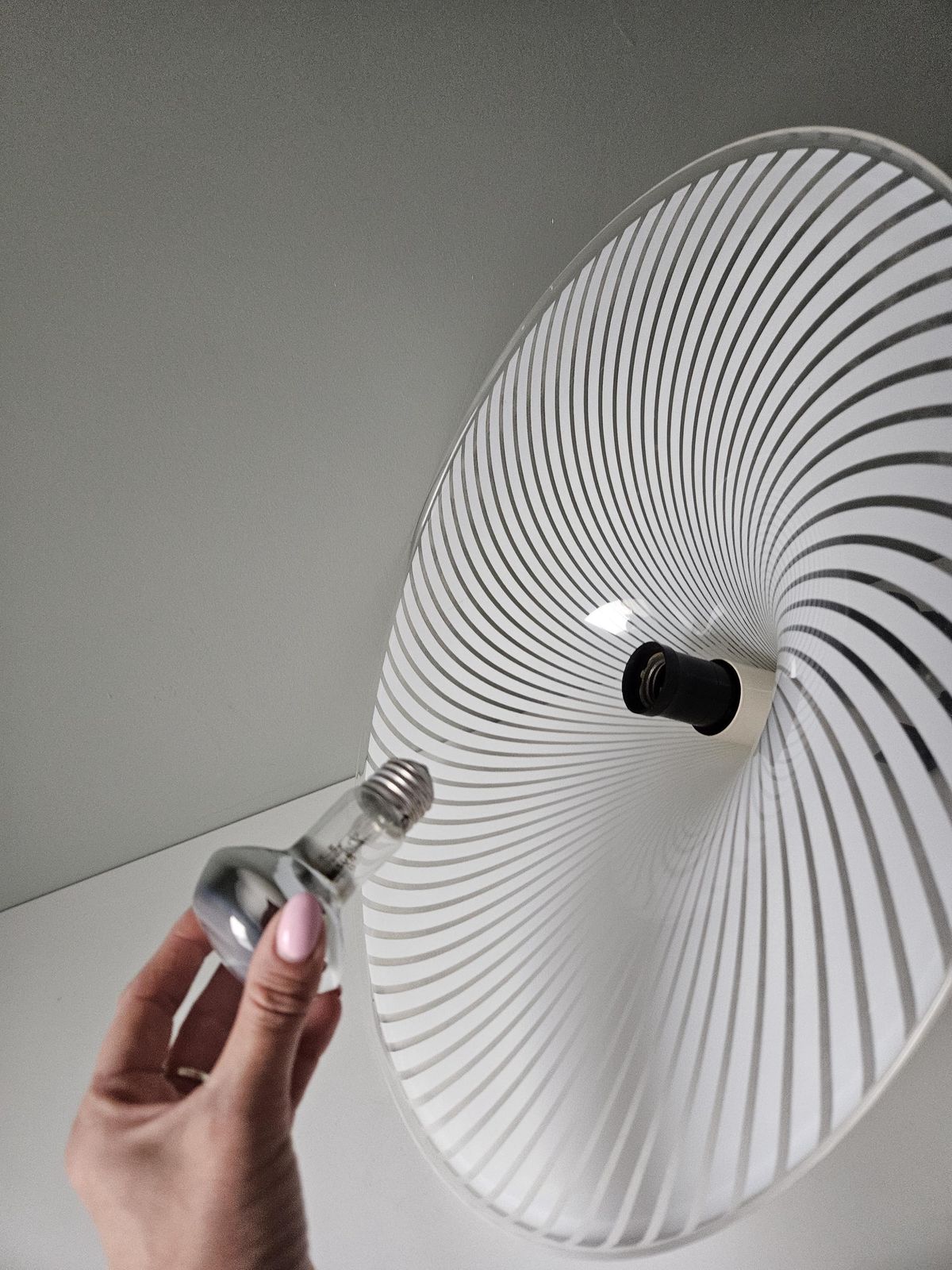 Vintage Meblo Guzzini Pendant Light, White Ceiling Lamp, Trumpet Lamp, Space Age Lamp, Mcm, Mid Century Modern, Retro Lamp, Space Age, Ufo photo buy