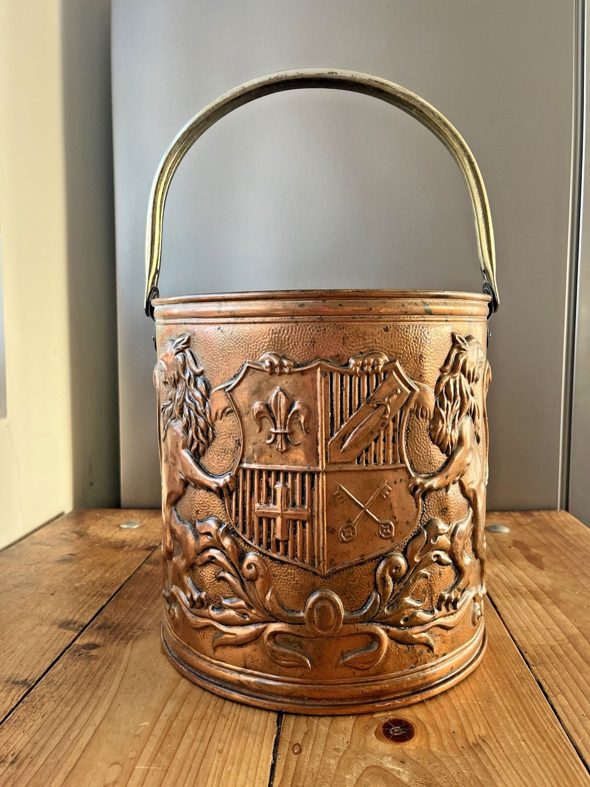 Vintage Copper Coat Of Arms Heraldic Regal Lion Coal Bucket Scuttle Kindling Bin photo furniture