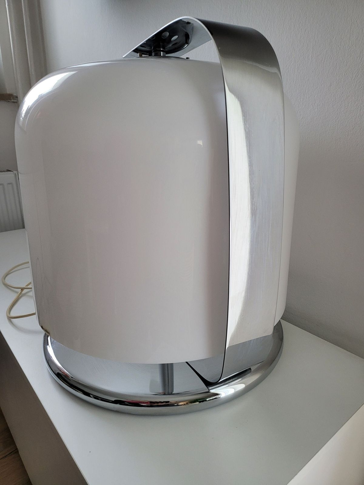 Xl Guzzini Table Lamp, Alvise, Luigi Massoni, Harvey Guzzini, Meblo, Space Age Table Lamp Or Floor Lamp, Mid Century Modern, 70's White Lamp photo for sale