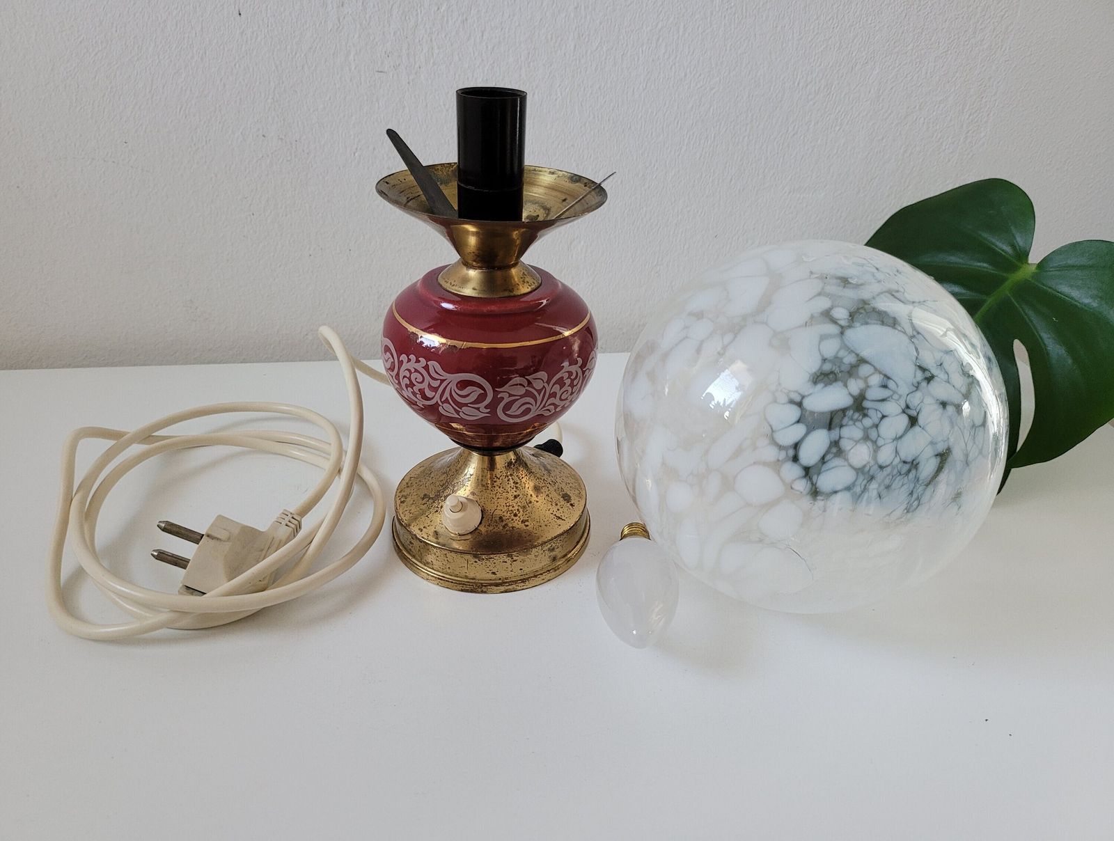 Charming Vintage Bedside Lamp, Red Table Lamp, Glass Globe Lamp, Ceramic Lamp, Vintage Lamp, Nightstand Light, Magic Ball, Brass Table Lamp photo vintage