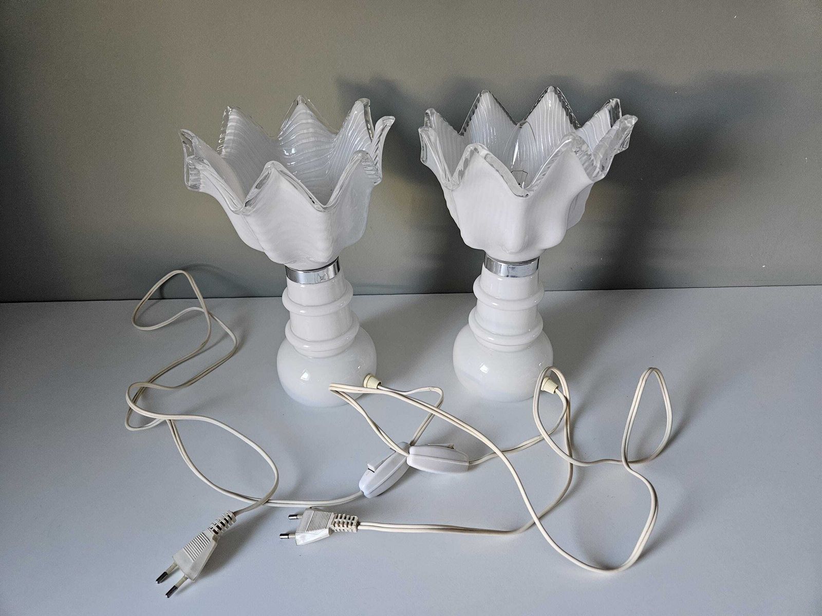Vintage Table Lamps Pair / Bedside Lamp Set Of 2 / White Lamps / Nightstand Lamps photo buy