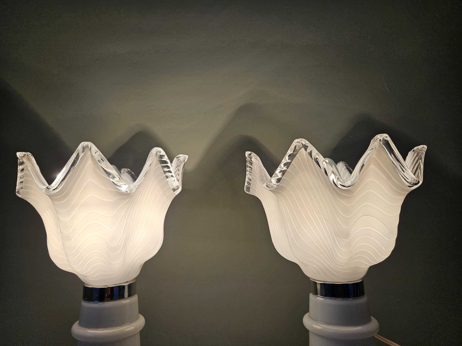 Vintage Table Lamps Pair / Bedside Lamp Set Of 2 / White Lamps / Nightstand Lamps photo vintage