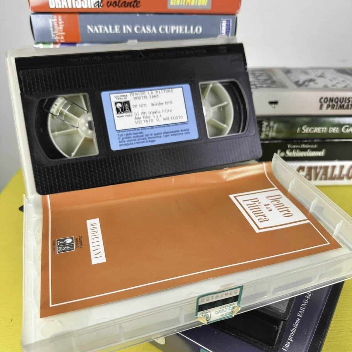 Mixed Theme Vintage Vhs Tape Lot, 15 Pieces photo Home Decor