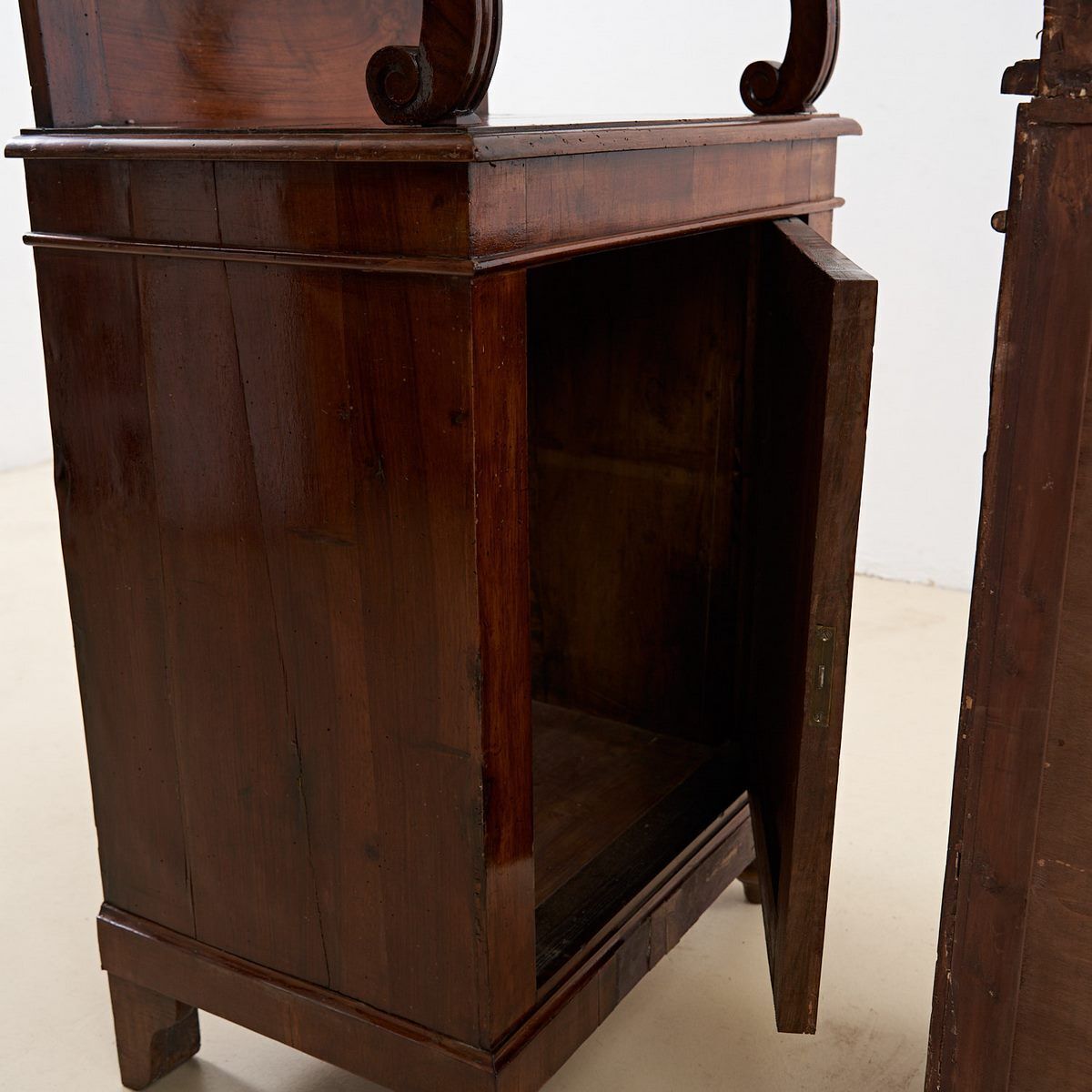 photo furniture Pair Of Antique Plate Cabinets From The Late 19th Century