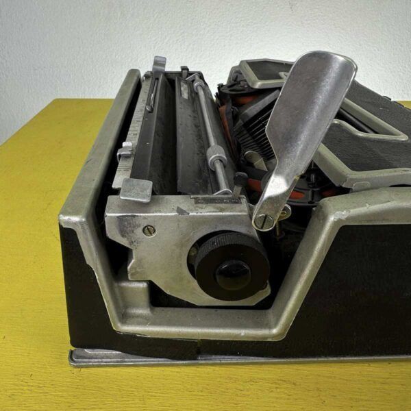Vintage Olivetti Typemachine Letter Dl photo buy