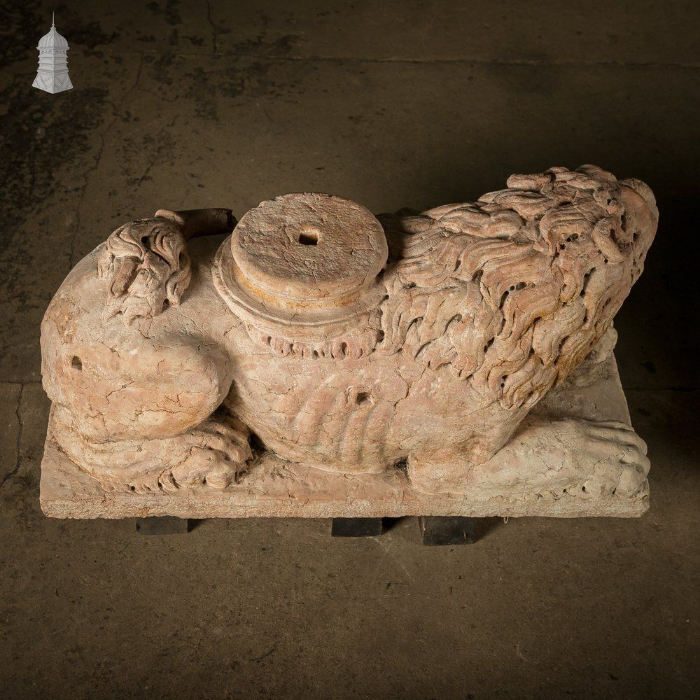 photo vinterior Marble Recumbent Lions Pair – 13th C Rosso Verona Architectural Sculptures