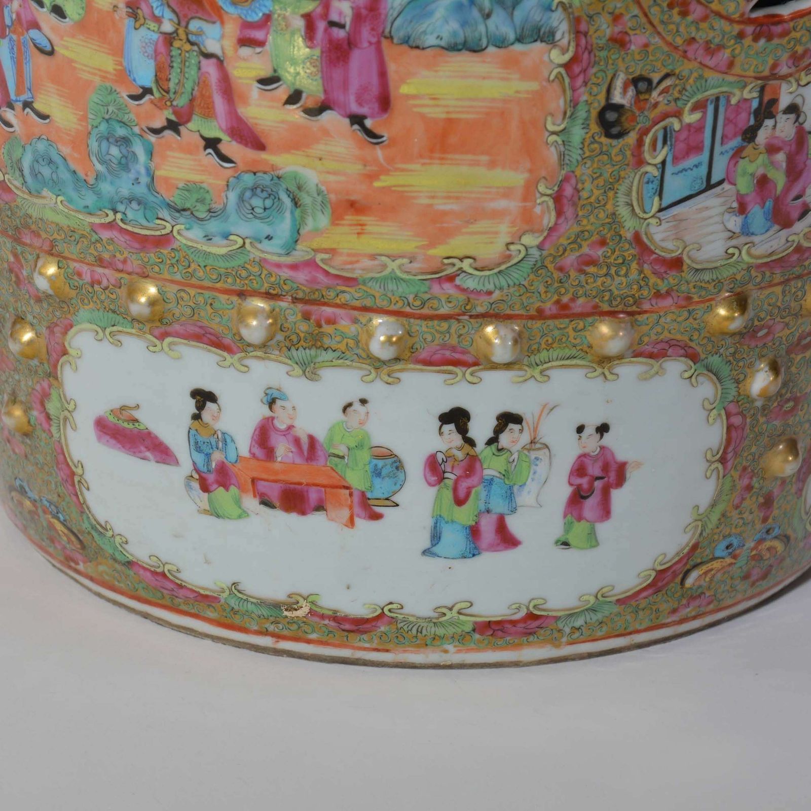 photo furniture 19th Century Chinese Canton Famille Rose Porcelain Garden Seat