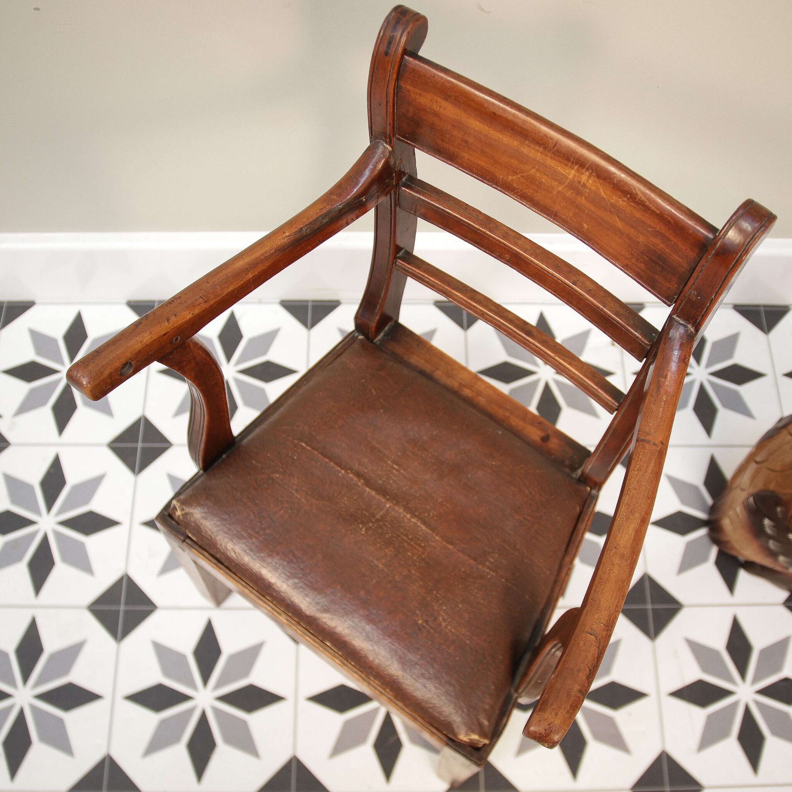 photo furniture Antique Childs Chair Or Teddy Bear Chair