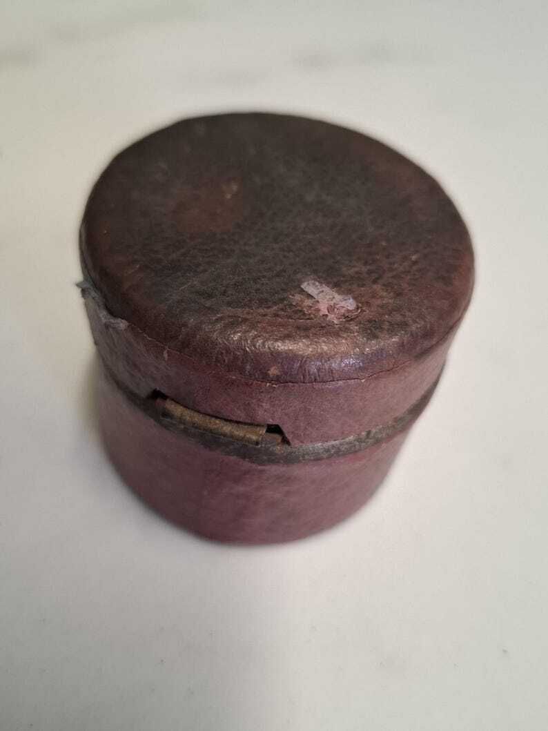 Antique Round Read Leather Traveling Inkwell photo for sale