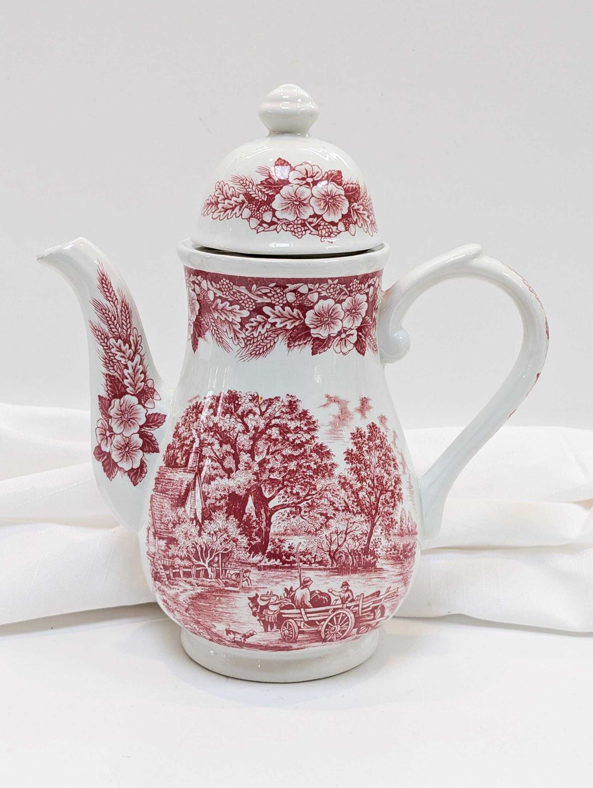 Vintage J Broadhurst From "The Constable Series Bicentennial "1776   1976" Pink & White Coffee Pot, Tea Pot, Antique.