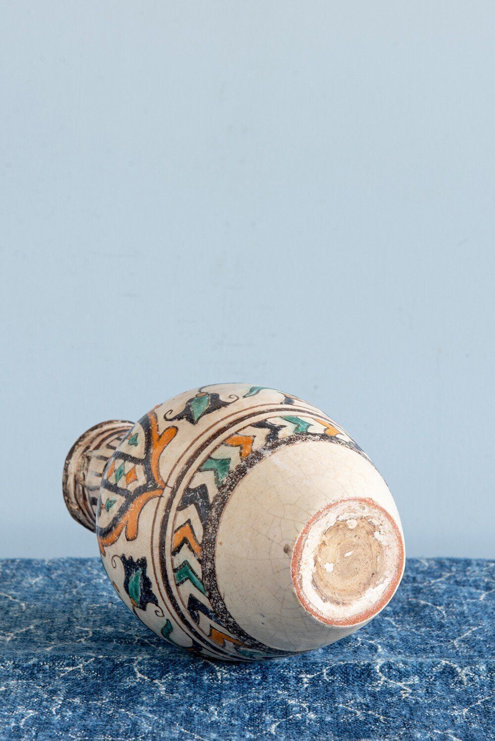 photo furniture Tunisian Pottery, Qallalin Vase, 18th Century