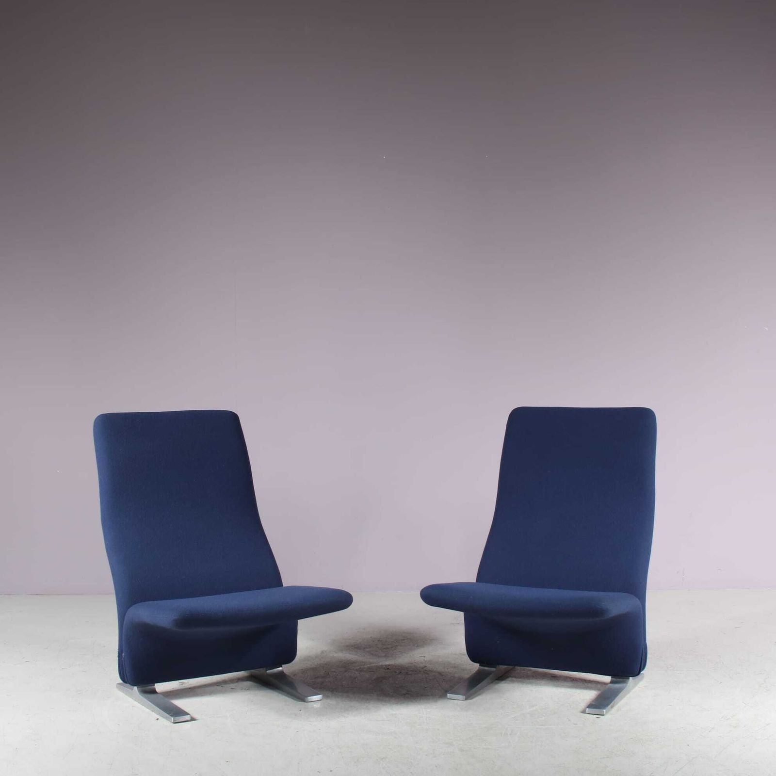 1970s Pair Of “Concorde” Chairs By Pierre Paulin For Artifort, Netherlands photo Furniture