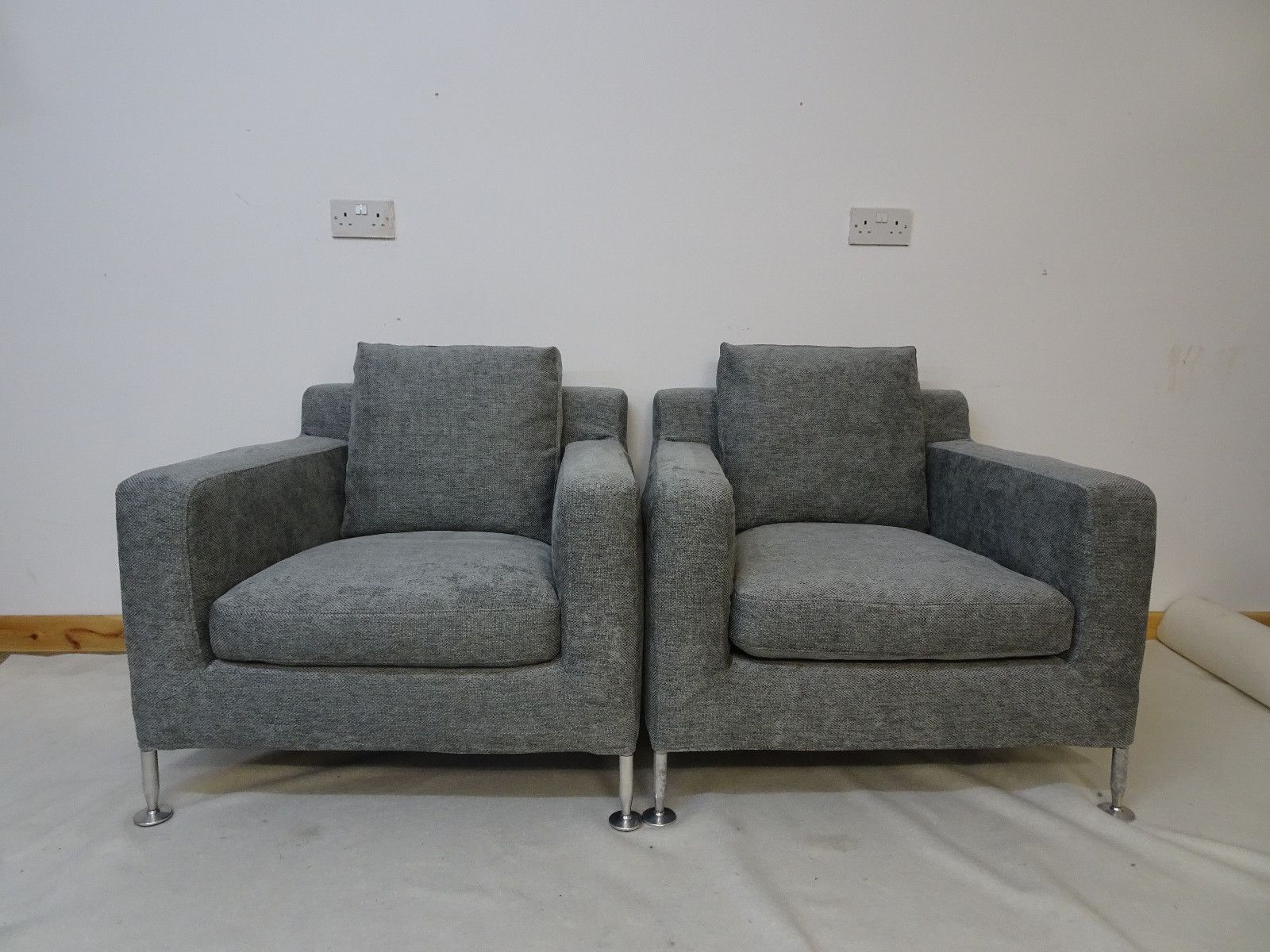 photo furniture Bb Italia Harry Armchair In Grey Woven Fabric (3) Immaculate Condition