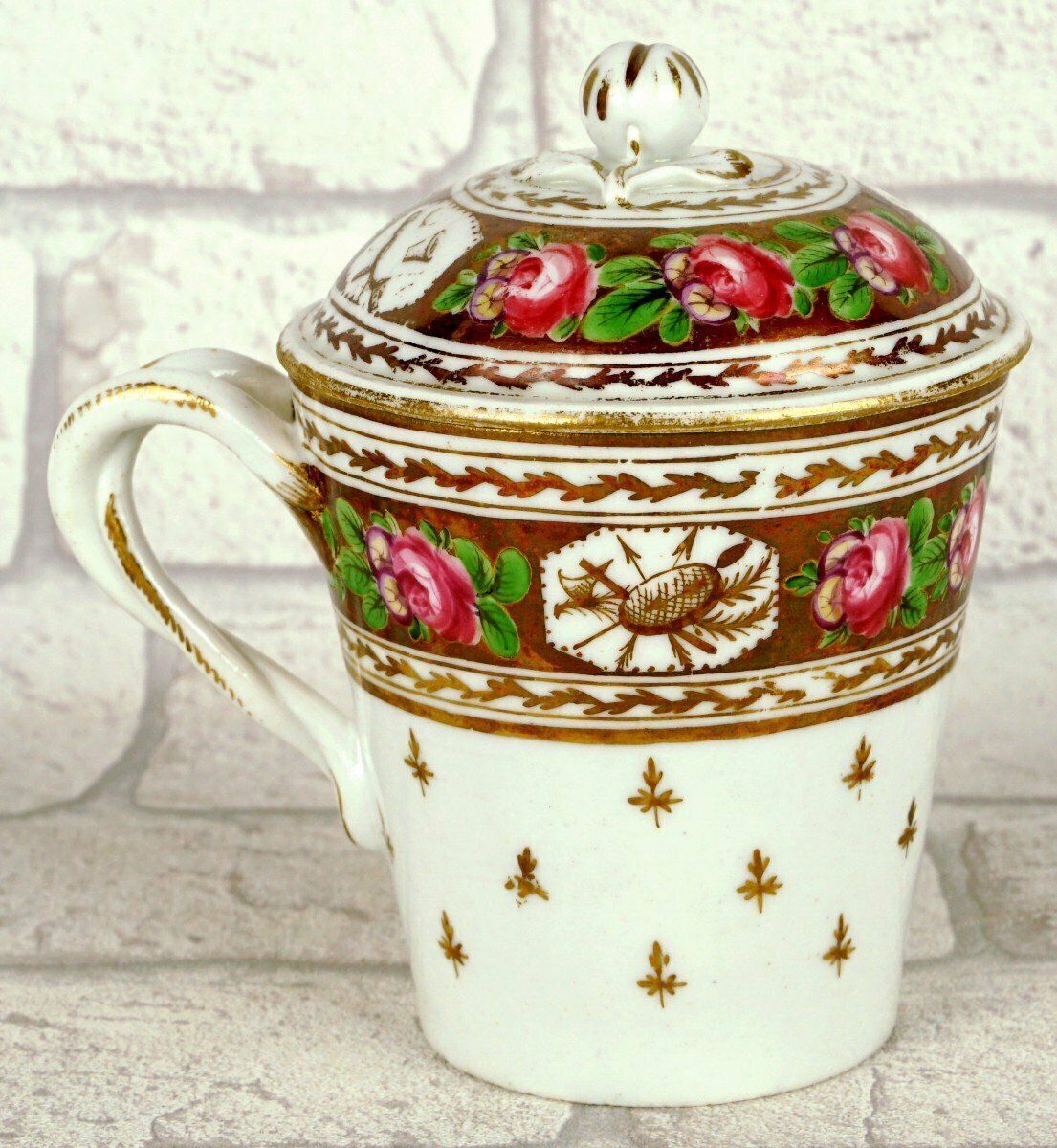 Covered Trembleuse Cup And Saucer In Valenciennes Porcelain   18th Century photo Home Decor