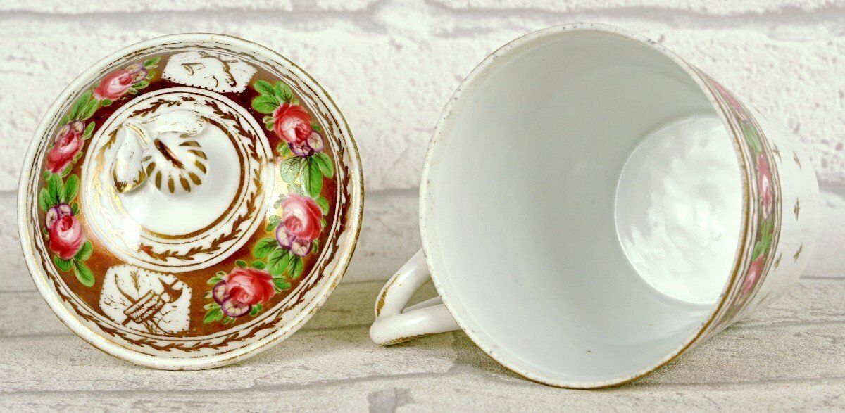 Covered Trembleuse Cup And Saucer In Valenciennes Porcelain   18th Century photo vintage