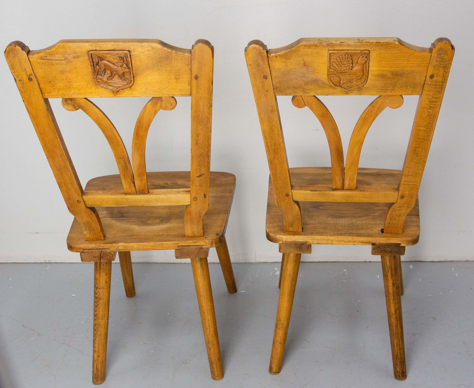 Set Of Four Massive Oak Chairs With Hunting Crests France, Mid 20th Century photo buy