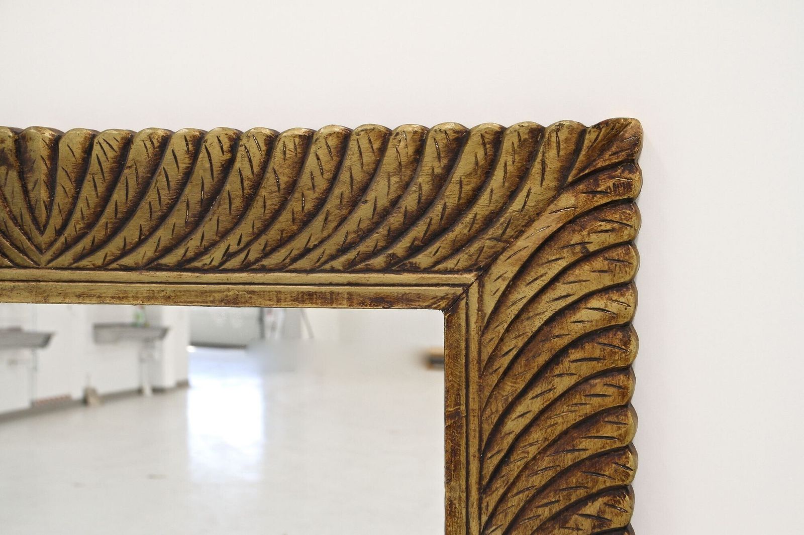 Monumental Gilt Mid Century Wall Mirror, Handcarved, Italy Circa 1940/50 photo vinterior
