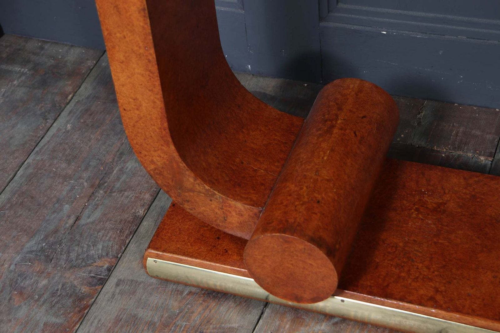 photo furniture Pair Of French Art Deco Console Tables In Amboyna C1925