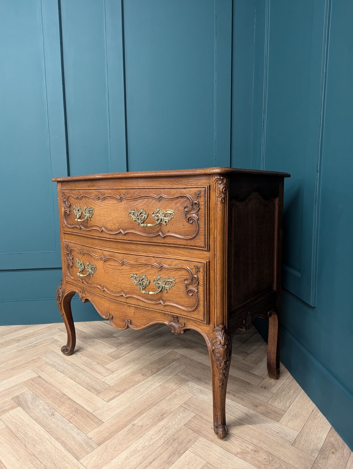 Antique Serpentine Bow Fronted Chest Of Drawers photo 835.0