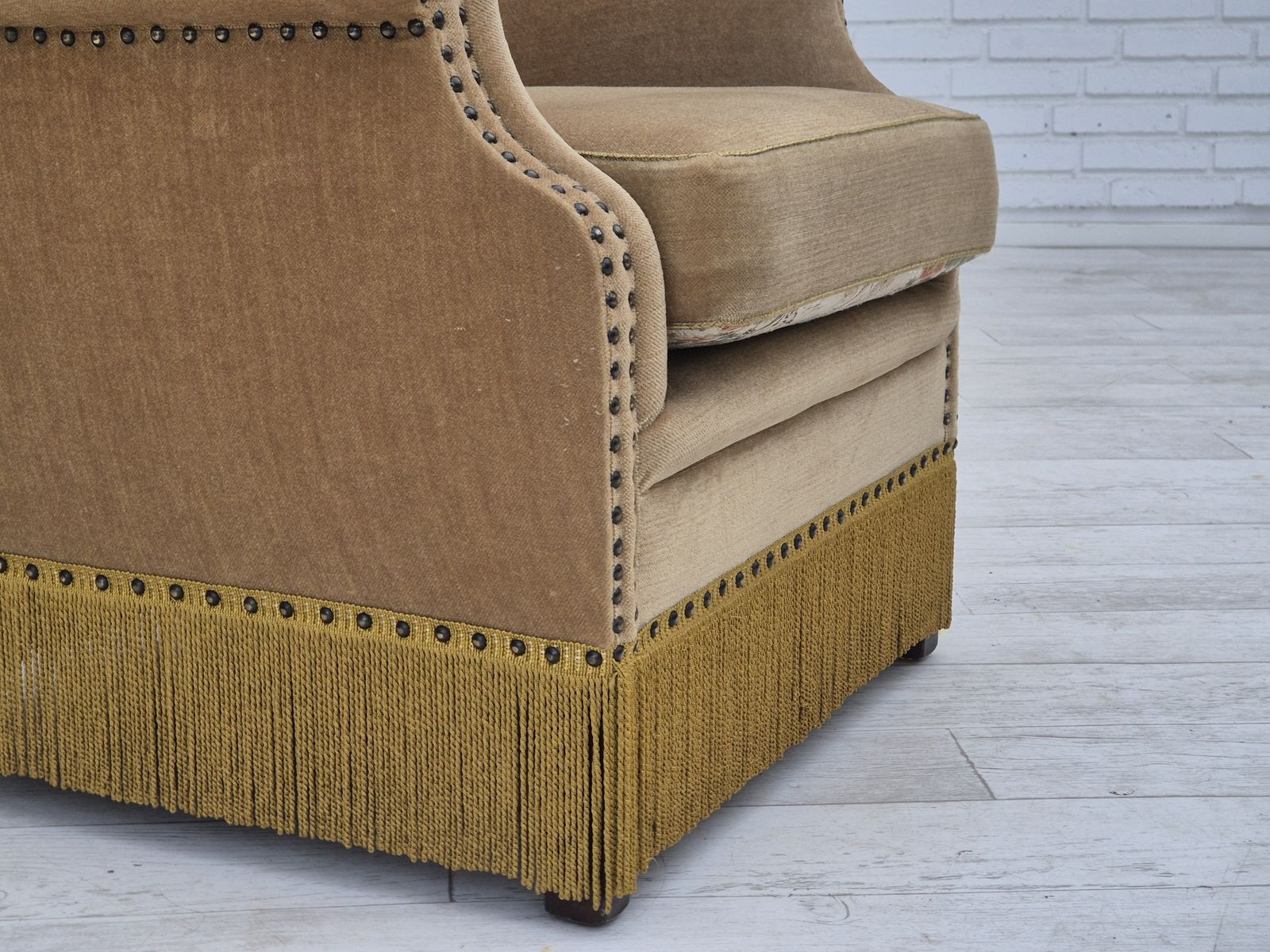 Ca. Jaren 1960, Deense Loungestoel, Groen Meubelvelours, Ongerestaureerde Staat. photo for sale