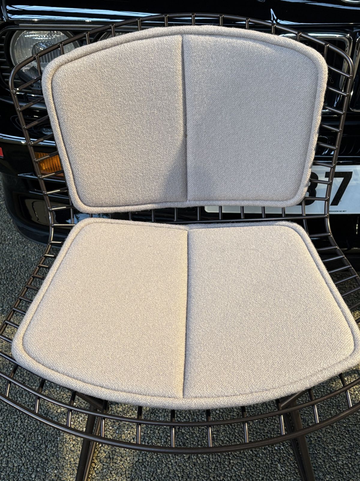 A Pair Of Knoll Bertoia Side Chairs With Seat Pads. photo 1128.72