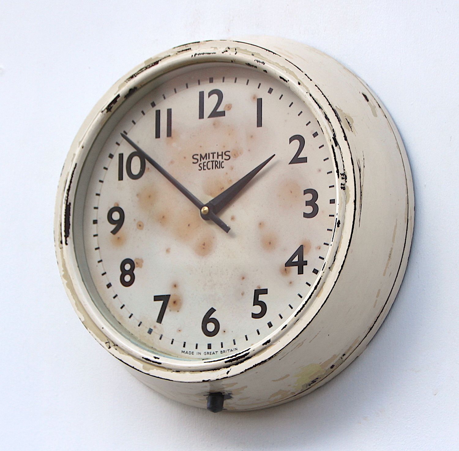 photo vinterior 1950s British Bakelite Vintage School / Commercial Wall Clock. Fully Guaranteed