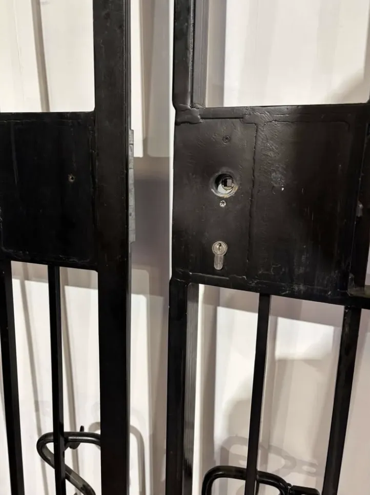 Large Galvanized Steel & Powder Coated Gates photo Home Fixtures