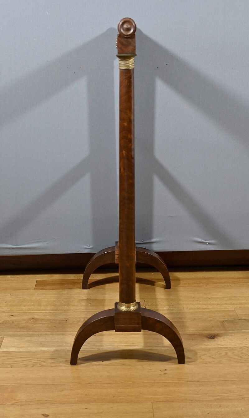 photo vinterior Mahogany Fireplace Screen, Empire Period – Early 19th Century